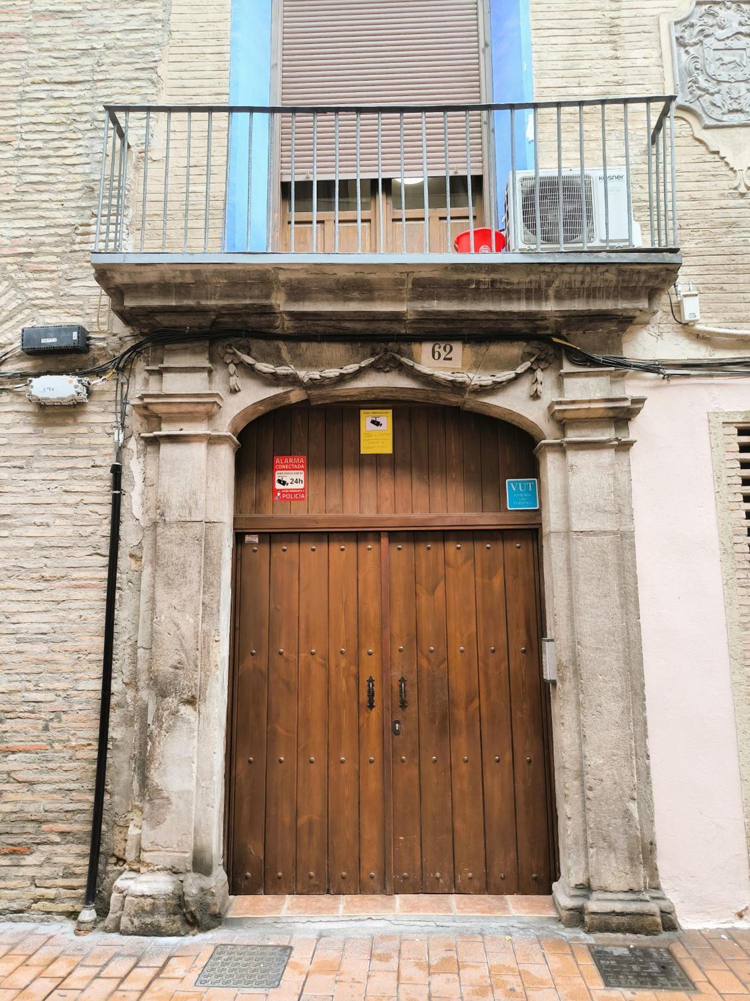 Ferienwohnung El Loft Del Casco By Alogest Saragossa Exterior foto